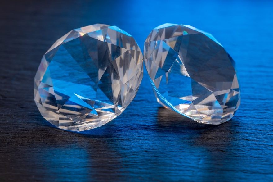 Deux diamants